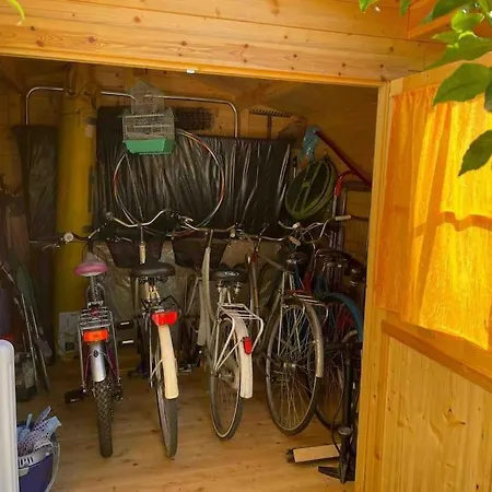 Apartament Trilocale Con Incantevole Giardino Pietra Ligure