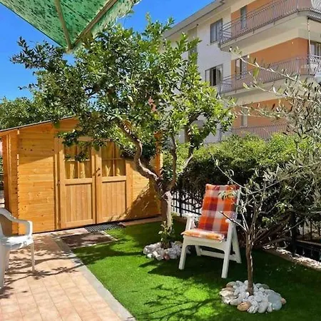 Appartement Trilocale Con Incantevole Giardino